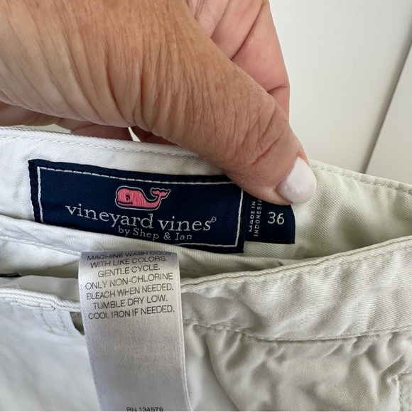 Vineyard Vines Men’s Club Short Tan Cotton Shorts Size 36” - Picture 9 of 10